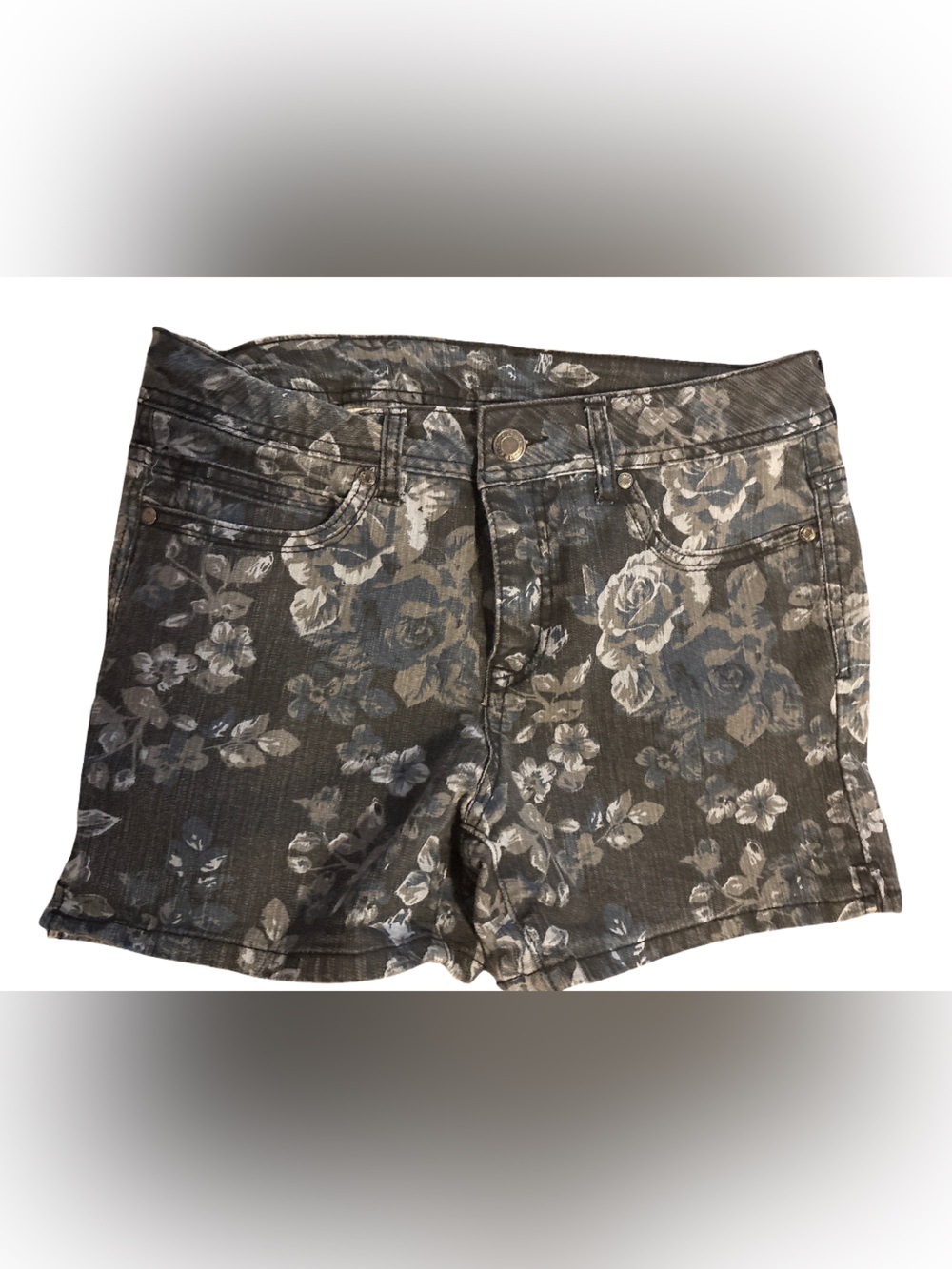 Faded Glory White Denim Shorts with Black Stitching